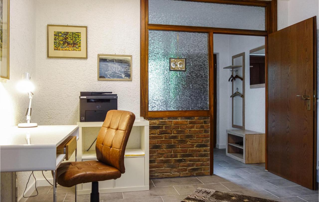 Beautiful Apartment In Dillenburg With Kitchen Luaran gambar